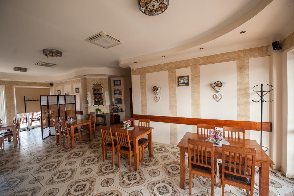 Pokoje Goscinne Gum-Bar Biskupice  Exterior foto